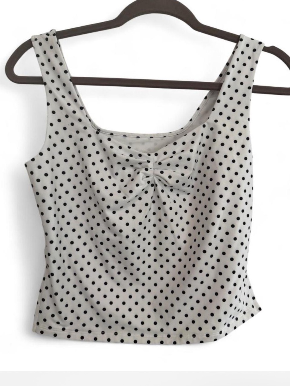 NWOT TRENDY QUEEN BLACK AND WHITE POLKA DOT CROP TANK TOP SIZE MEDIUM